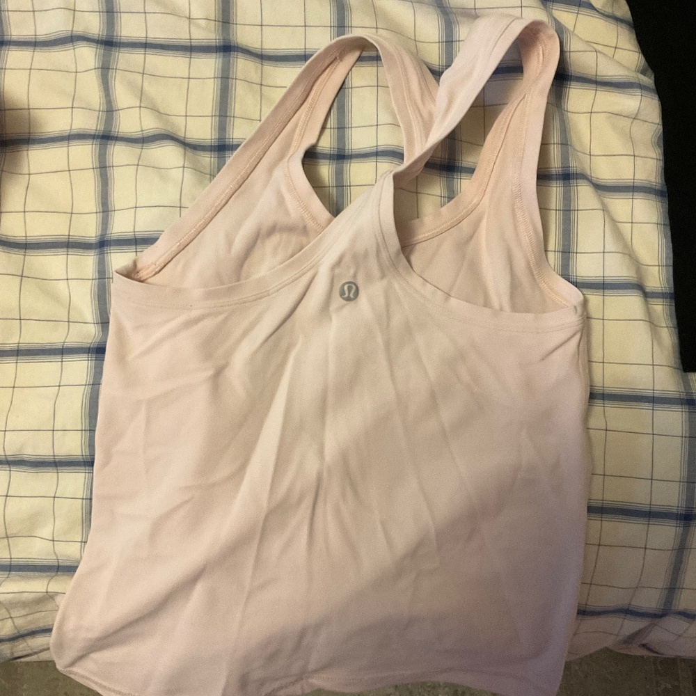 Lululemon top